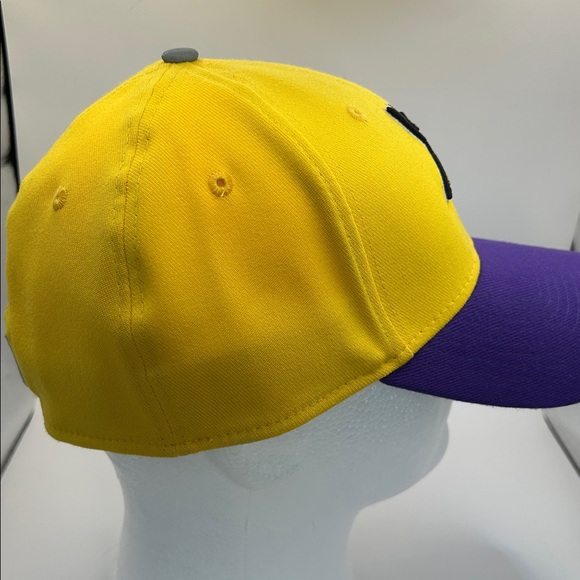 New Era Minnesota Vikings baseball Cap. 39Thirty - Picture 14 of 15